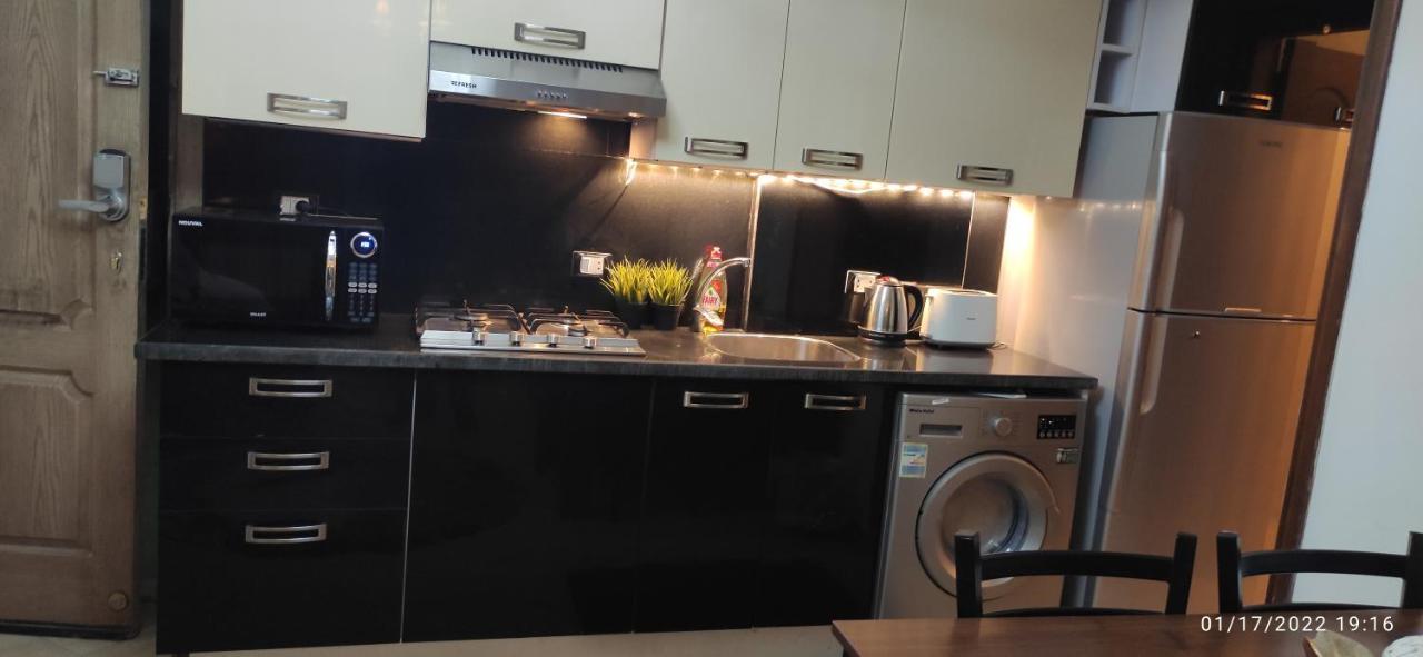 Apartman Pool View At British - Unit 13 *